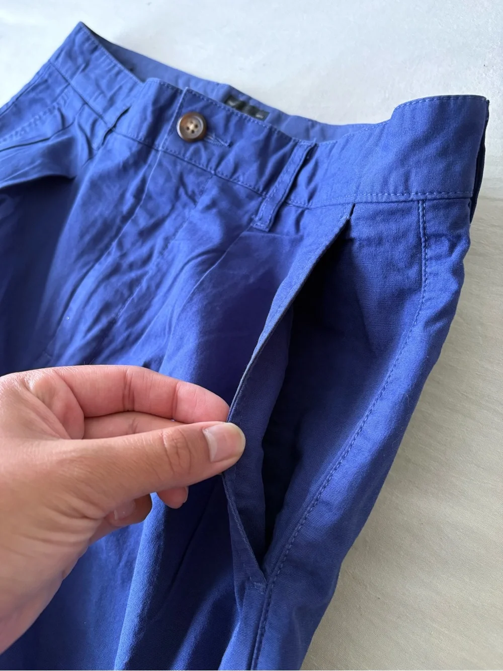 J. Crew Men's Pleated Chinos in Rich Royal Blue Size 29 × 30